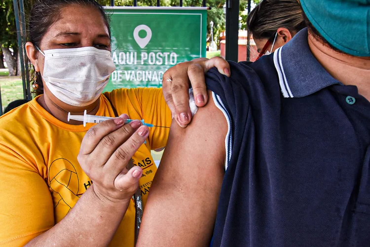 Imunização contra influenza: casos de síndrome respiratória dobram em SP (Ingrid Anne/Semcom/Divulgação)