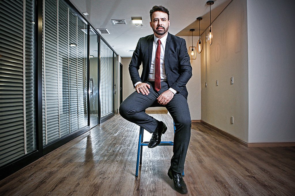 Empresa lança plataforma inteligente de CRM por 97 reais por mês