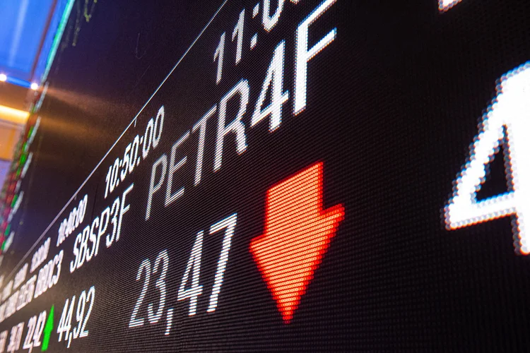 Petrobras é principal influência negativa para o Ibovespa nesta sexta (Germano Lüders/Exame)