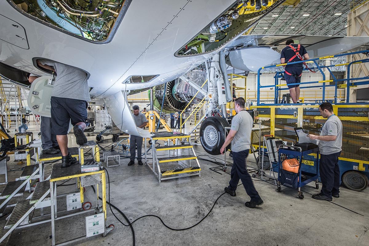 Acordo de US$ 150 mi decepciona e Embraer cai quase 5% na bolsa