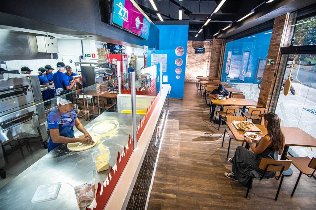 Loja da Domino's pizza: rede de restaurantes anunciou fusão com o Burger King na última semana (Germano Lüders/Exame)