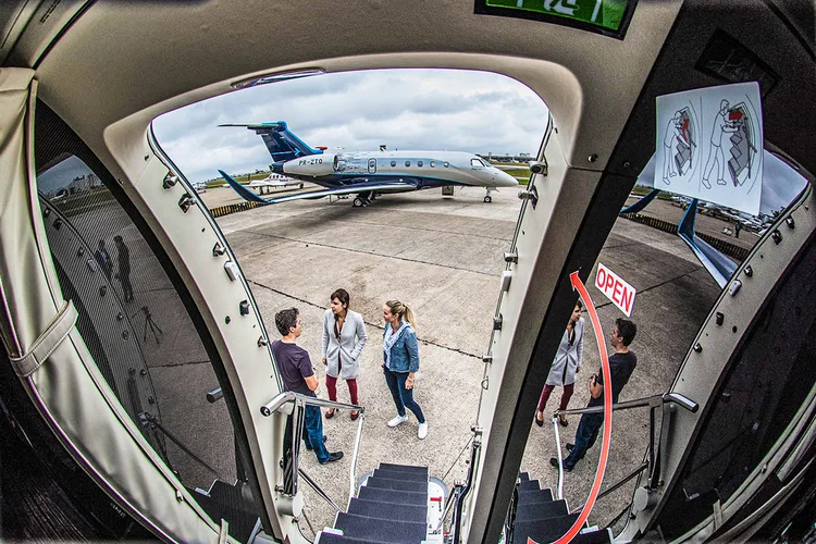 Produção da Embraer em São José dos Campos: programa já formou 1.600 engenheiros (Germano Lüders/Exame)