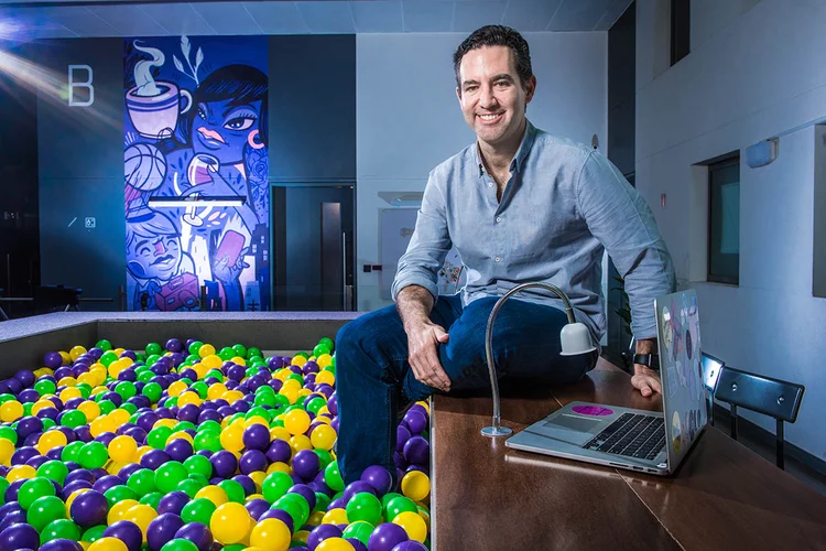 O fundador e CEO do Nubank, David Vélez vendeu 33 milhões de ações Classe A da Nu Holdings (Germano Lüders/Exame)