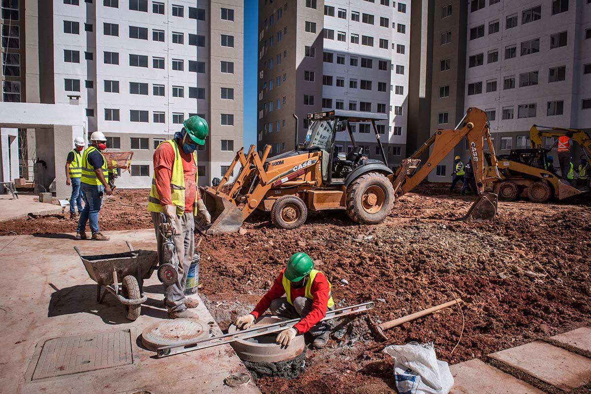 Confiança da construção sobe 0,1 ponto em dezembro, afirma FGV