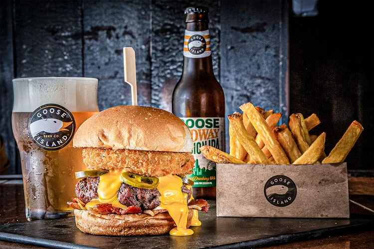 Combo criado pela Goose Island para o Burger Fest (Divulgação/Divulgação)