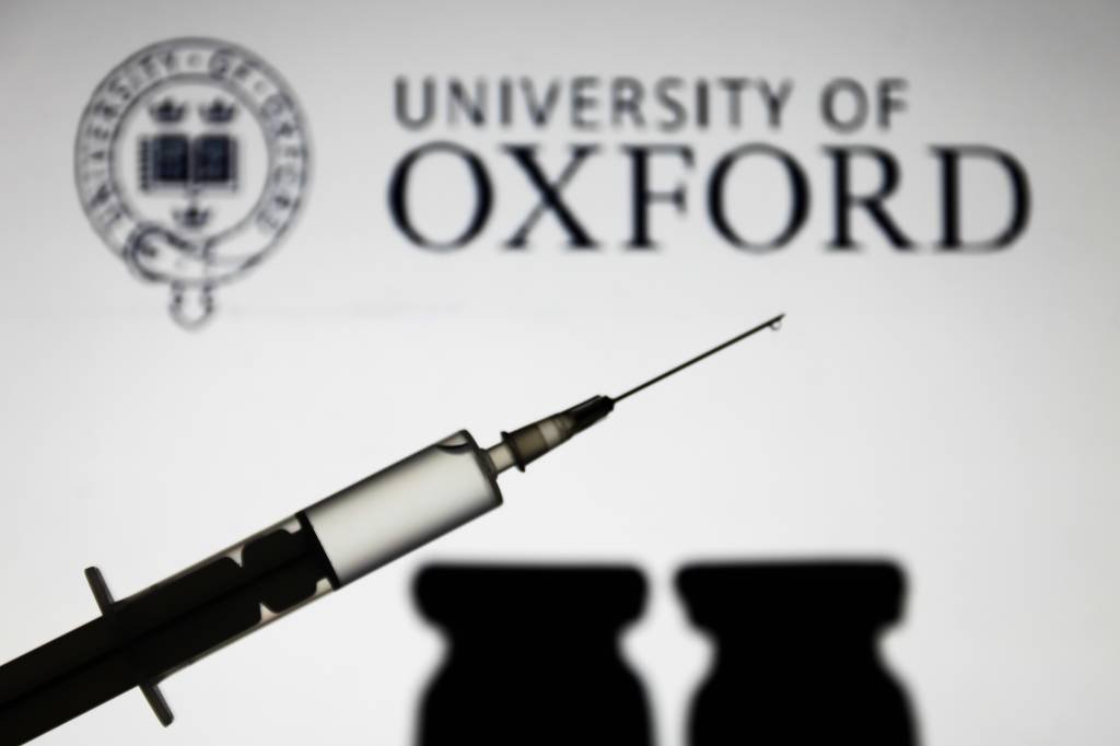 Oxford: farmacêutica apresentou um pacote de dados completos de sua vacina à agência reguladora de medicamentos do Reino Unido (gett/Getty Images)