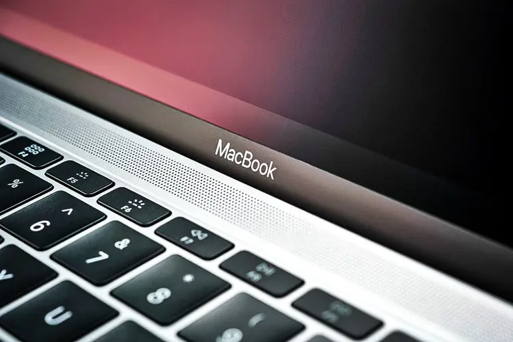 MacBook: Receita Federal está realizando um leilão com boas oportunidades para adquirir produtos eletrônicos (T3 Magazine / Colaborador/Getty Images)