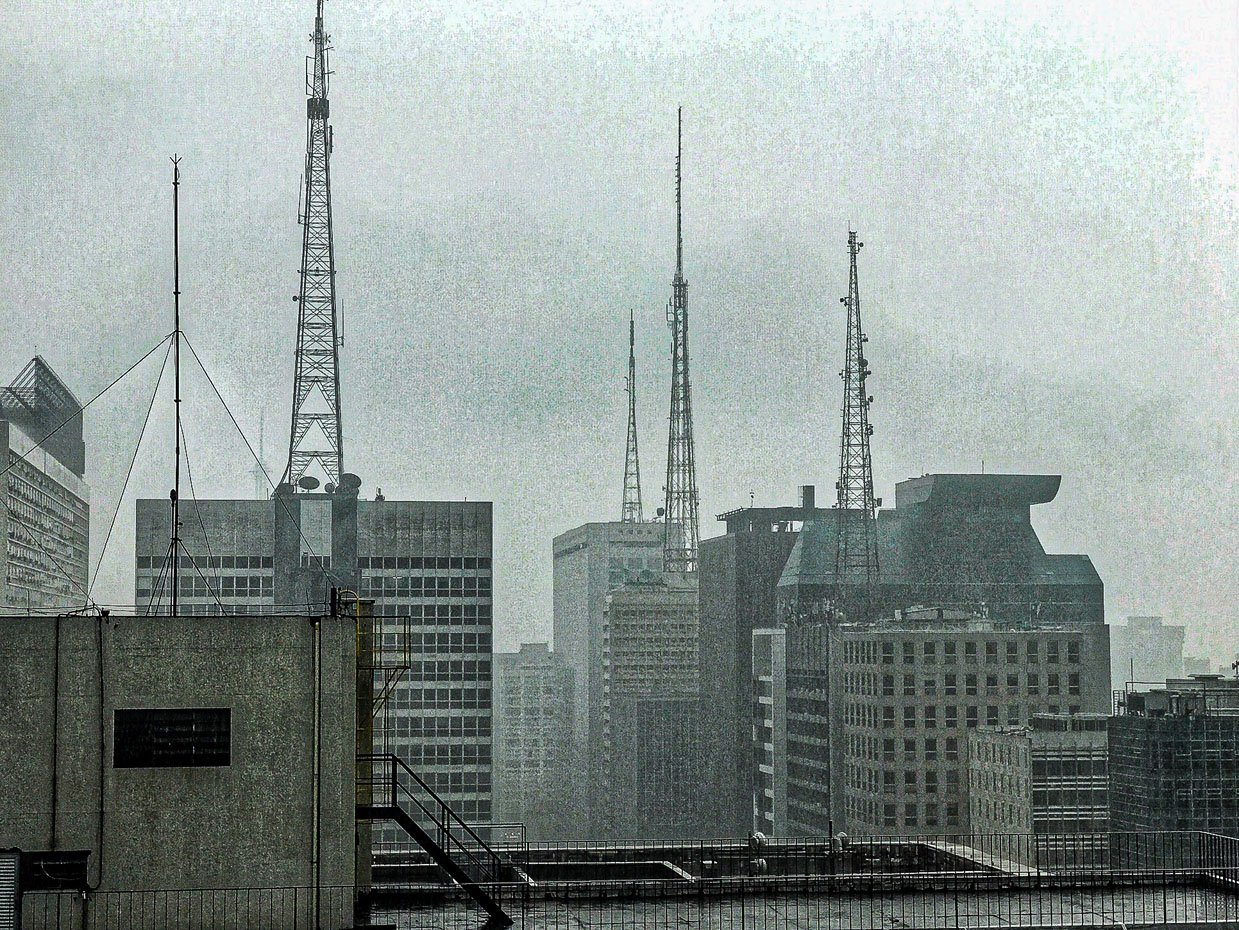 Chuva deve continuar em SP nesta semana; veja previsão do tempo