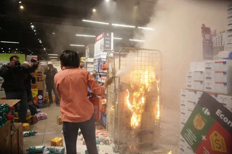 Protestos no Carrefour em São Paulo  (Leo Orestes/Reprodução)