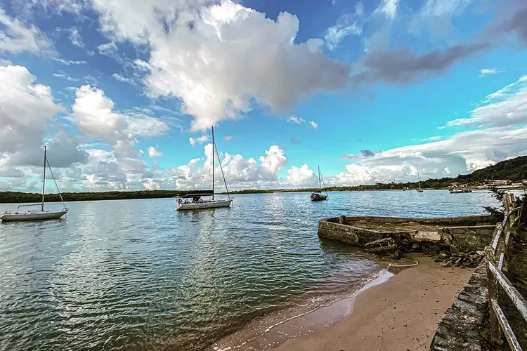 O rio São João de Tiba, em Santo André: vila reservada e isolada (Ivan Padilla/Exame)