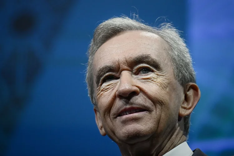 Bernard Arnault: O limite para CEO já havia sido elevado para 80 anos em 2022 (Philippe LOPEZ/Getty Images)