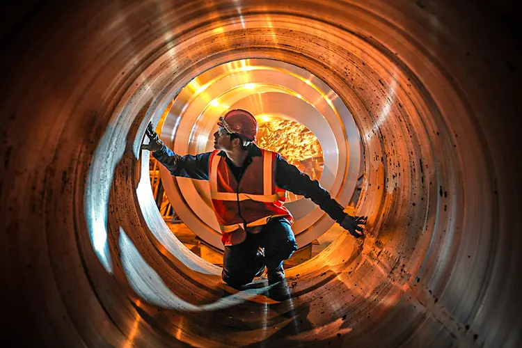 Estrutura de aço: preço da tonelada do material subiu de R$ 4.040 em fevereiro para R$ 6.500 em outubro impactado pelo câmbio (Monty Rakusen/Getty Images)