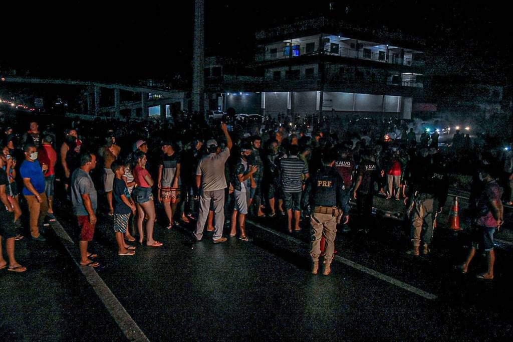 Amapá tem sexta noite de protesto contra rodízio de energia, nesta quarta