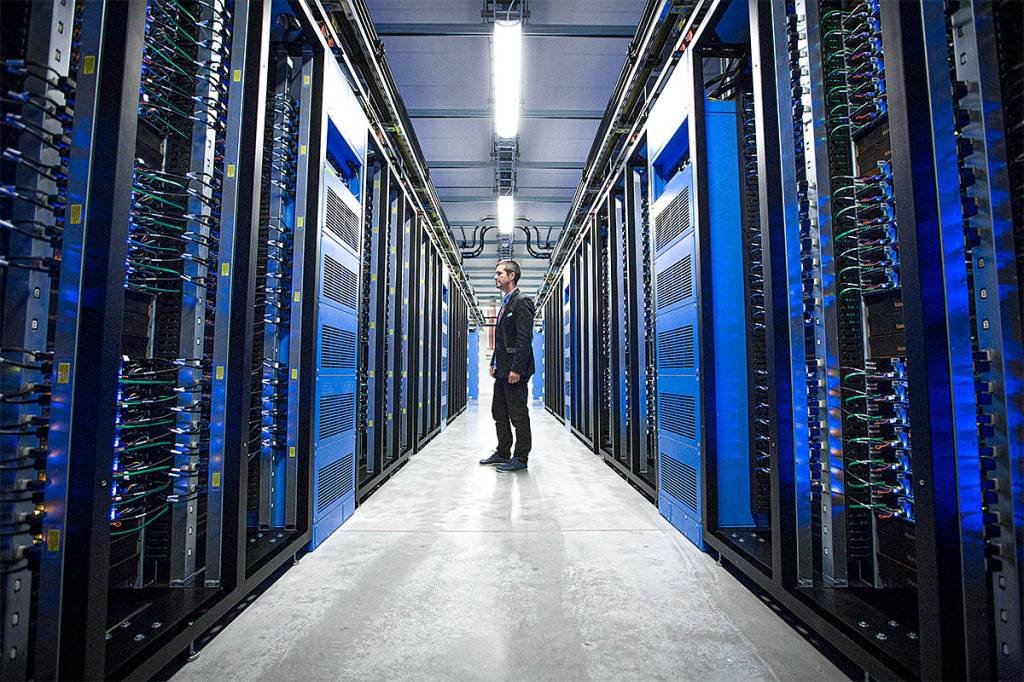 Data center na Suécia: cada vez mais empresas migram suas operações de TI para a nuvem (Simon Dawson/Bloomberg)