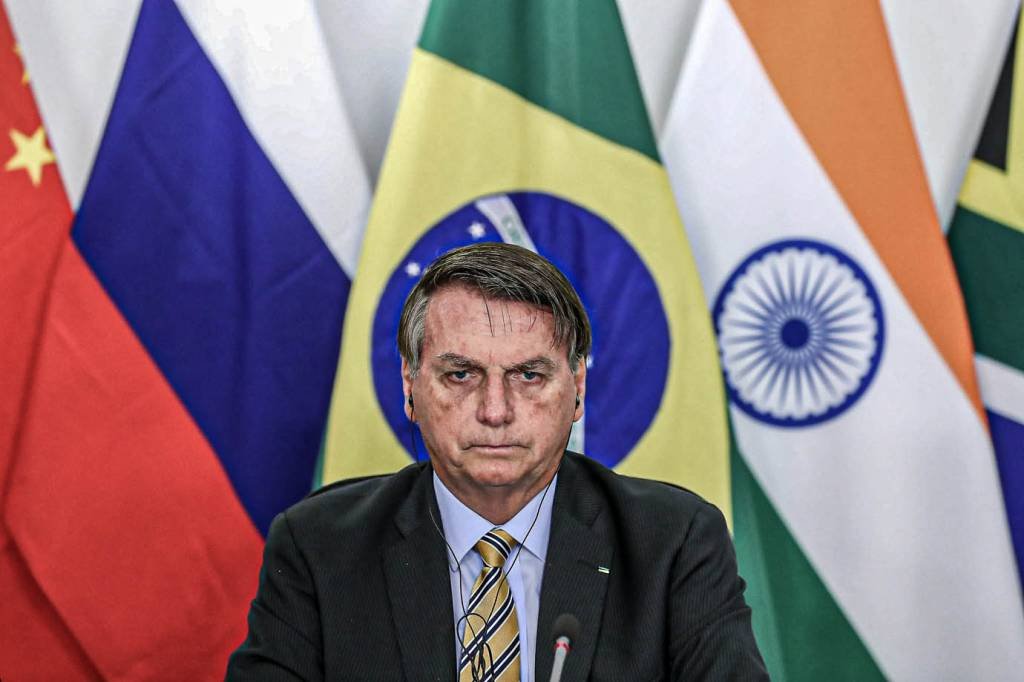 Se radicalizar, Bolsonaro pode ficar falando sozinho em 2022