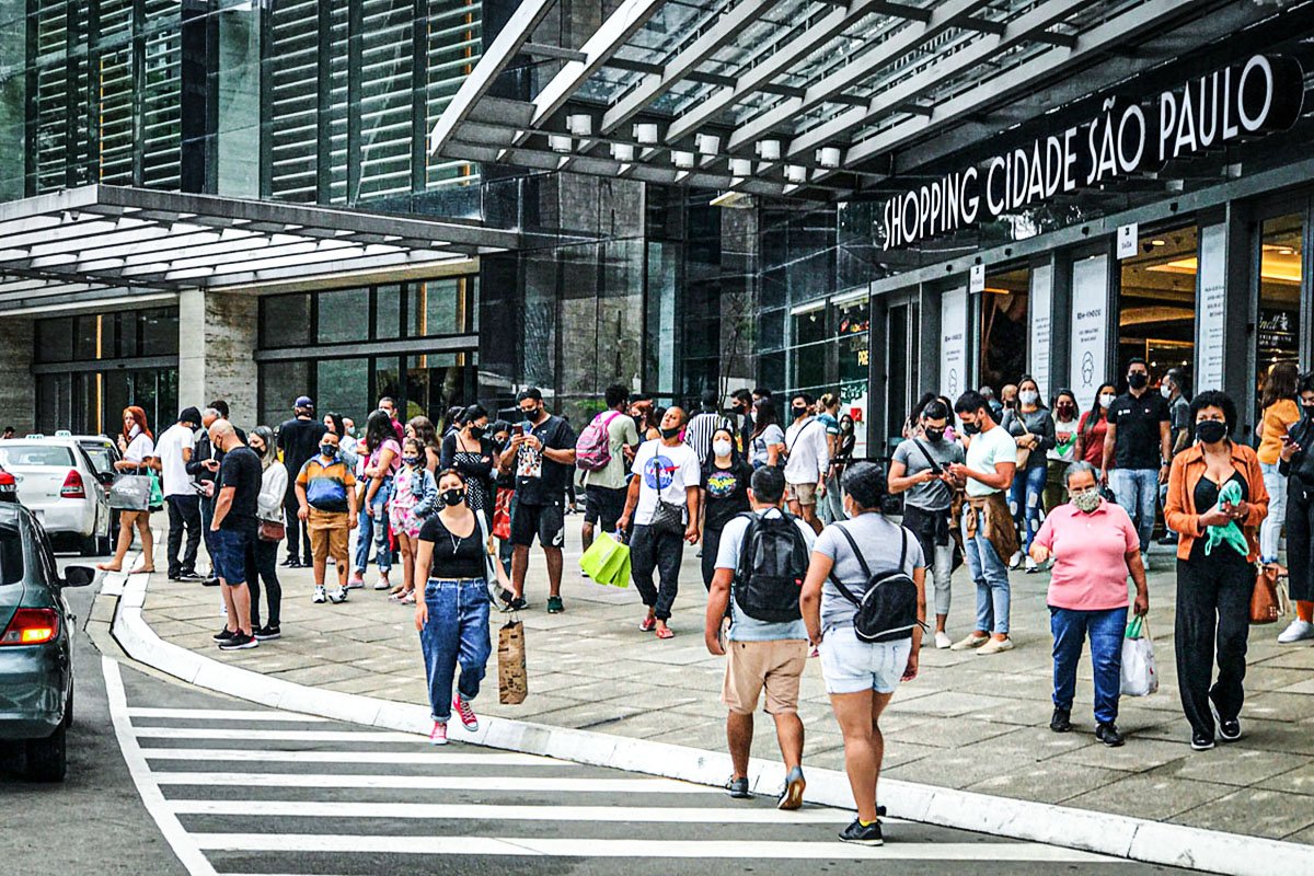 1 em cada 3 brasileiros acha que a economia vai melhorar até o fim do ano