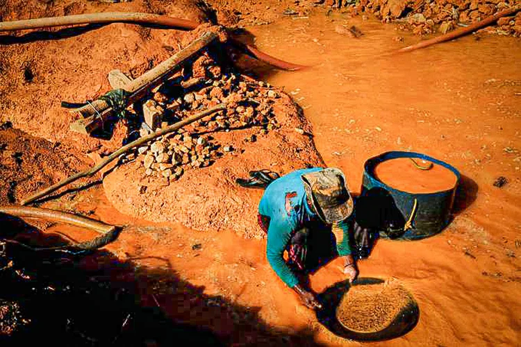 Trabalho escravo: Donos da área de mineração estão foragidos (getty/Getty Images)