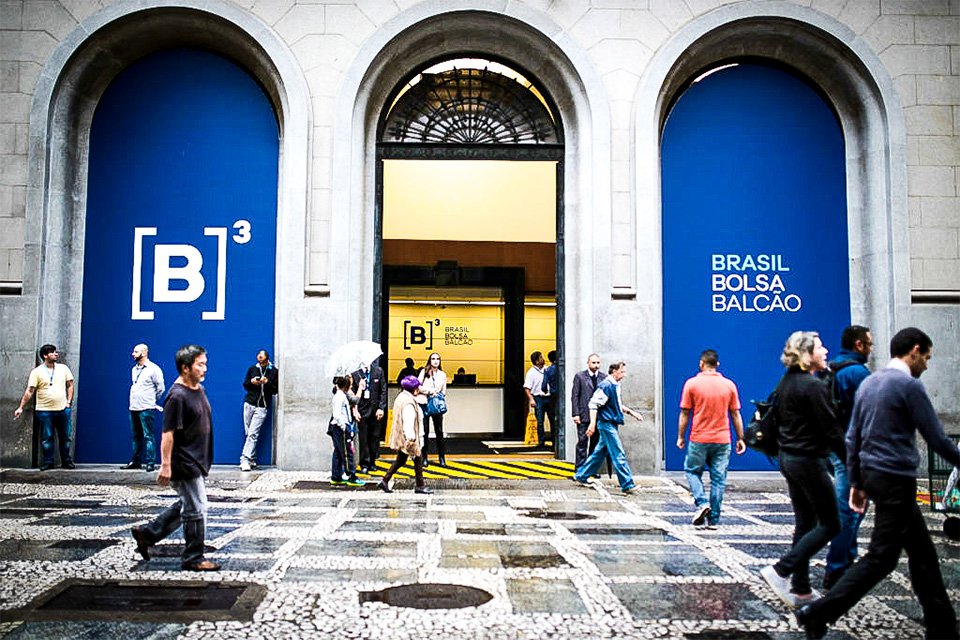 IPCA, inflação nos EUA, Nubank na B3, Enjoei e o que move o mercado