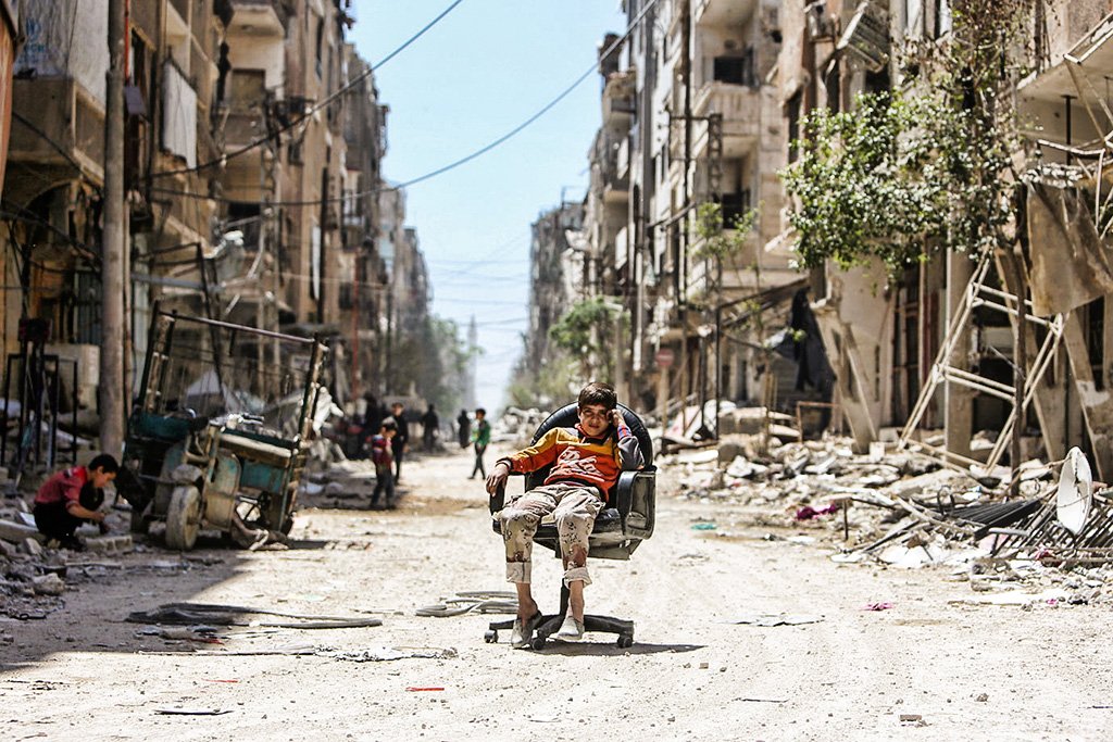 Conflito na Síria já deixou pelo menos 500.000 mortos e mais de 5 milhões de refugiados em quase dez anos (Ali Hashisho/Reuters)