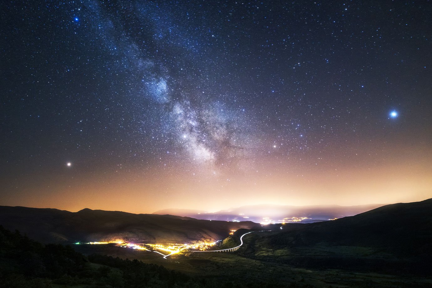 Fenômeno astronômico que não acontece desde a idade média chega neste mês