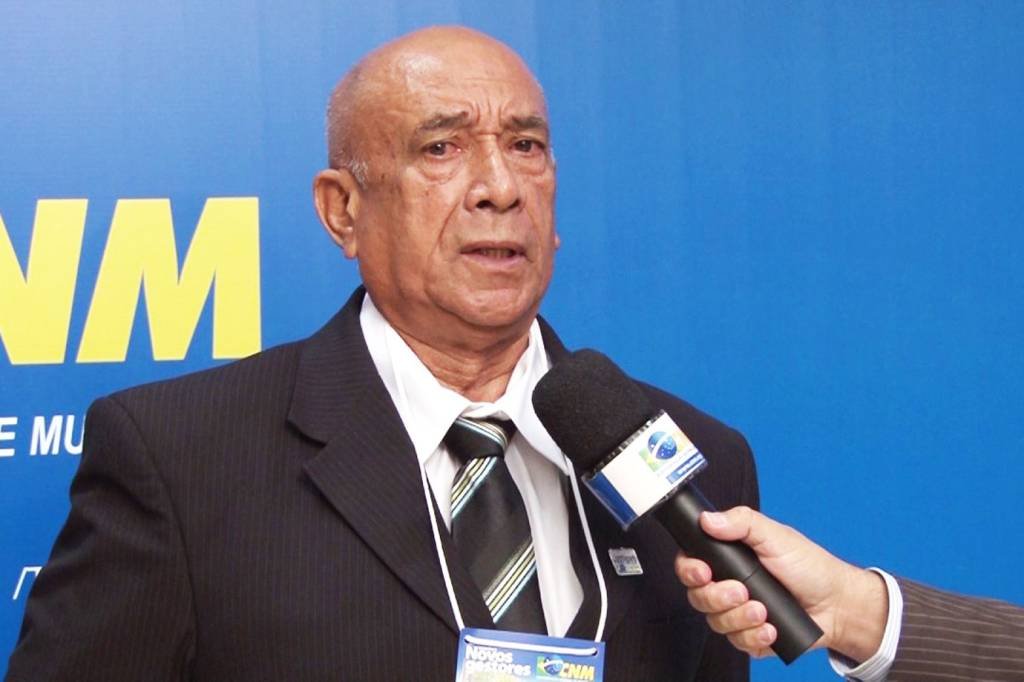 Após perder eleição, prefeito de Barra do Bugres demite 365 funcionários