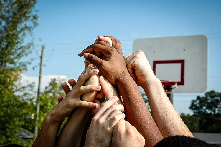 O racismo ainda é uma questão importante no Brasil (Sean_Warren/Getty Images)