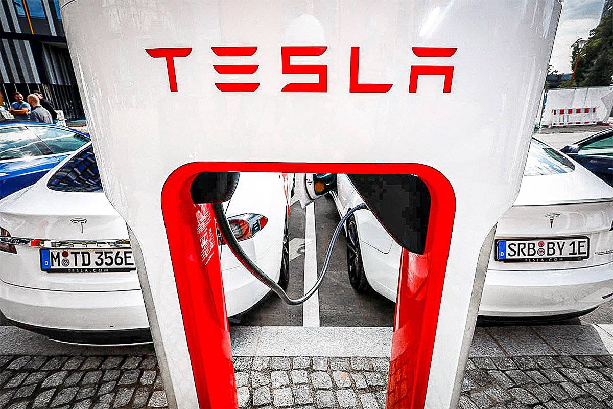 Reguladora da Califórnia acusa Tesla (TSLA34) de enganar consumidores