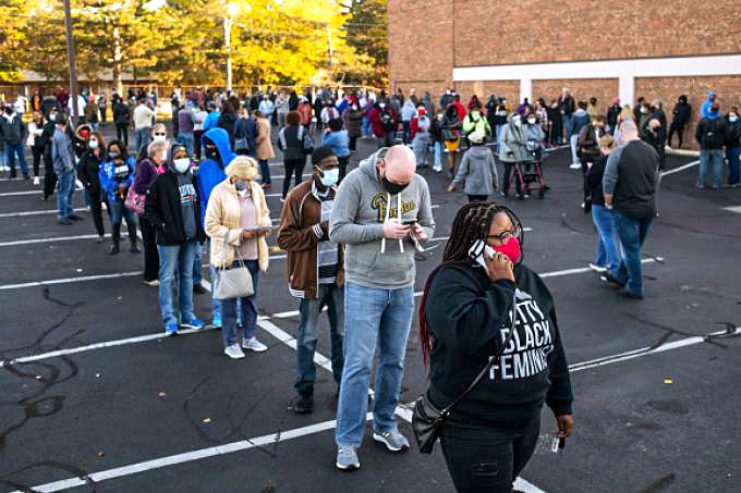 Eleitores votam em Ohio: americanos comparecem às urnas em número recorde (Ty Wright/Getty Images)