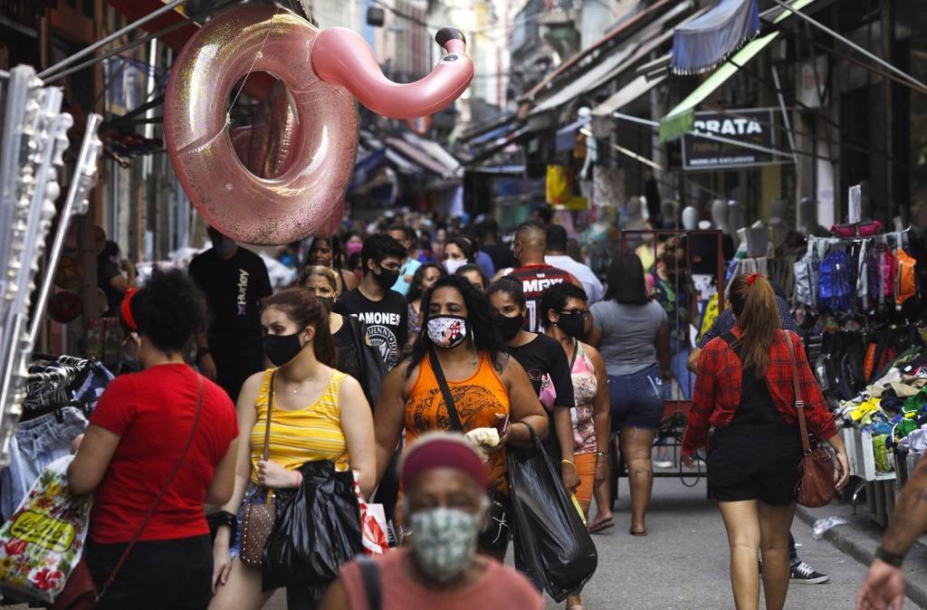 Setor de serviços do Brasil cresce 1,7% em outubro, diz IBGE