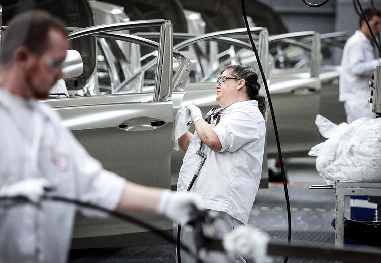 EUA: a produção industrial avançou 0,8% no mês passado, informou o Federal Reserve (Paul Vernon/Reuters)