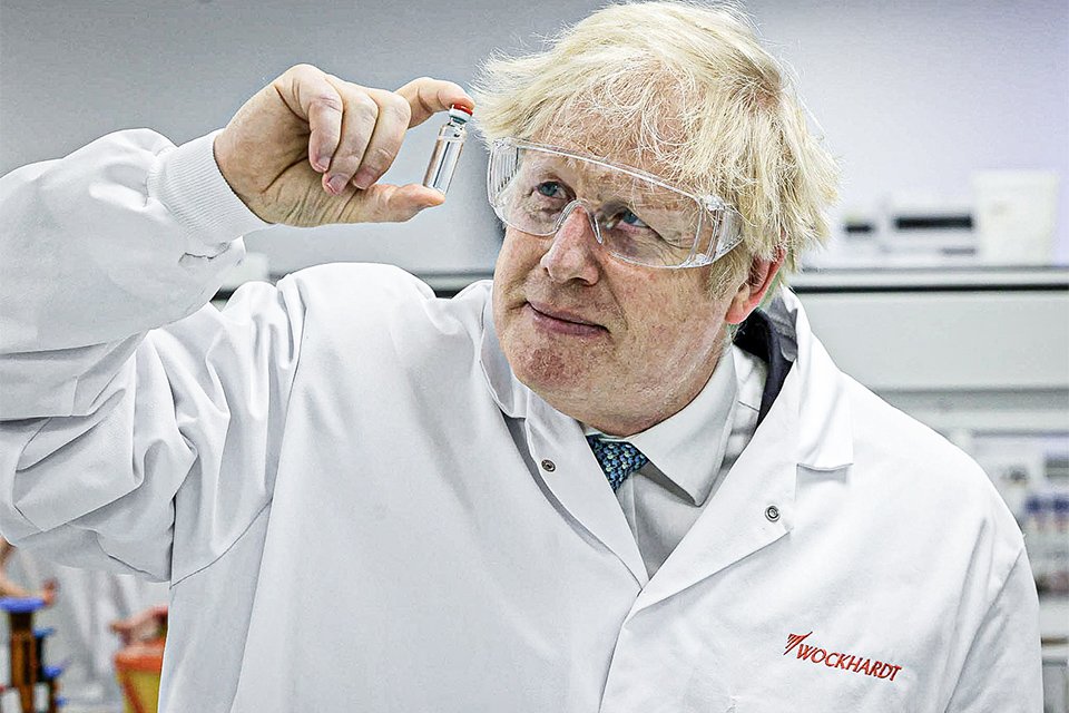 Vacinação contra covid-19 no Reino Unido será campo de testes