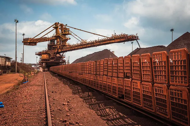 Mineração: O setor industrial da China se recuperou para níveis anteriores à Covid graças à rápida implementação de estímulos, disse a Rio Tinto (Germano Lüders/Exame)