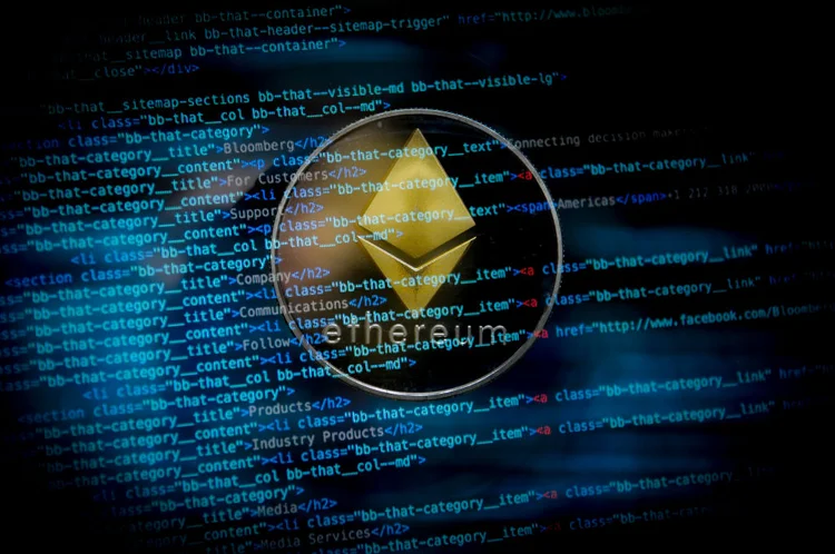 Ethereum Classic surgiu em 2016 após ataque hacker (NurPhoto/Getty Images)