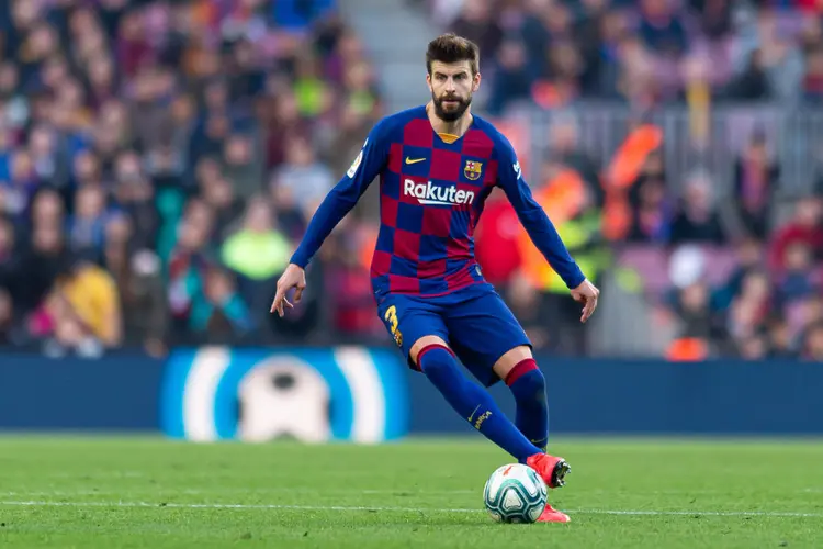 Ídolo do Barcelona, Piqué é um dos maiores jogadores da história do clube (DeFodi Images/Getty Images)