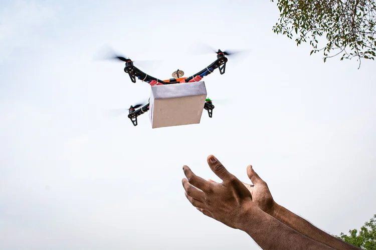 Entrega via drone (lakshmiprasad S/Getty Images)