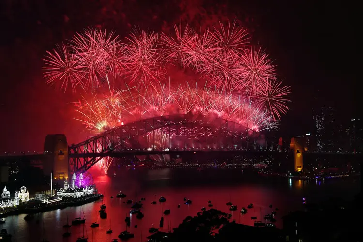 Fogos de artifício em Sydney (Brendon Thorne/Getty Images)