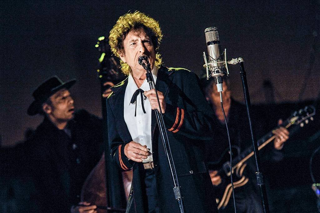 Bob Dylan vende direitos de suas músicas por US$ 300 milhões