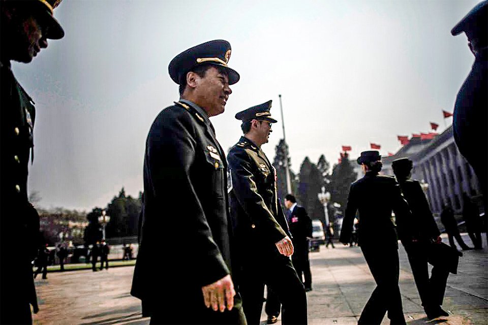 China está alterando a genética para criar supersoldados, diz EUA