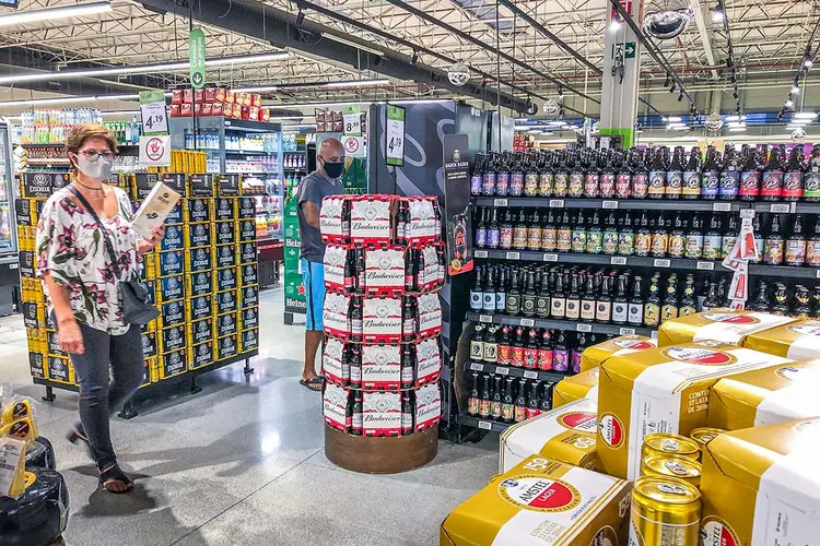 Supermercado: setor faturou R$ 1 trilhão em 2023 (Germano Lüders/Exame)