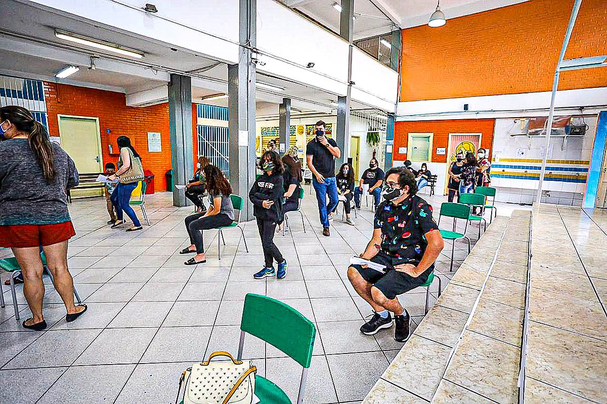 SP autoriza volta às aulas presenciais em 2021 mesmo com avanço da covid