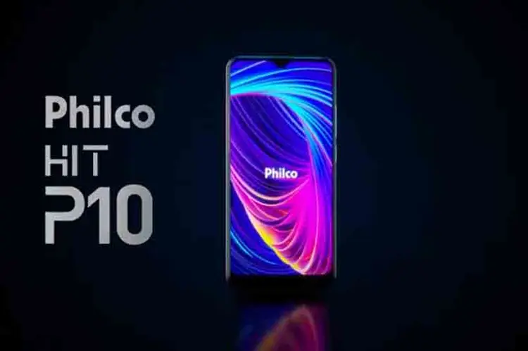 Philco Hit P10: smartphone tem câmera frontal de 8 MP e câmeras traseiras de 13 MP (wide), 5 MP (ultra wide) e 2 MP (telefoto) (YouTube/Reprodução)