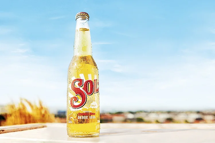Cerveja SOL: energia solar é usada em ambas as fábricas que produzem a bebida (Sol/Divulgação)