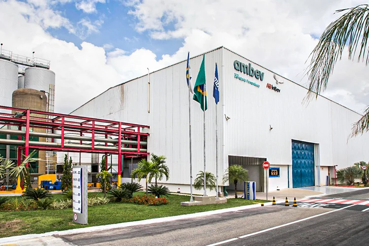 Cervejaria da Ambev em Pernambuco: investimento de olho no mercado de puro malte (Ambev/Divulgação)