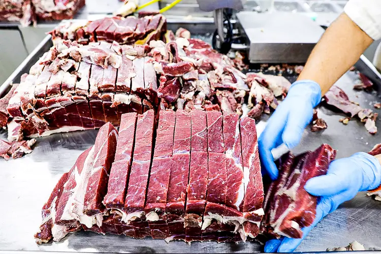 As exportações de carne bovina cresceram com as compras chinesas voltando a aumentar (Paulo Whitaker/Reuters)