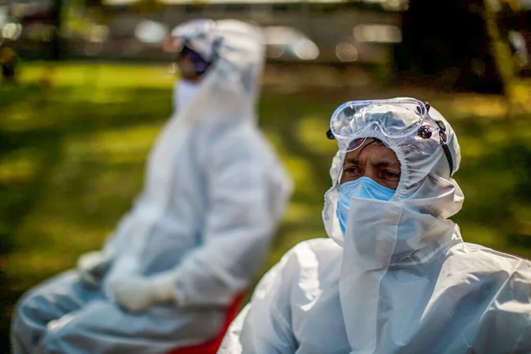Coronavírus: Brasil ultrapassou na sexta-feira 180.000 mortes pela doença (Yawar Nazir / Colaborador/Getty Images)