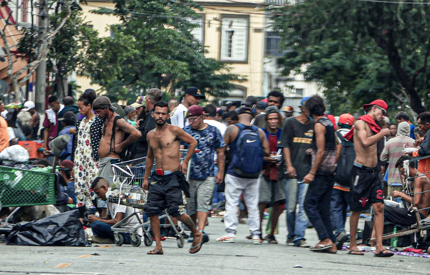 Justiça de SP proíbe GCM de usar balas de borracha e bombas contra usuários de drogas na cracolândia