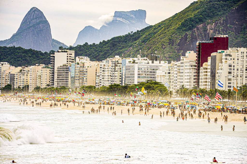 Rio não sabe quando pagará 13º salário a servidores municipais