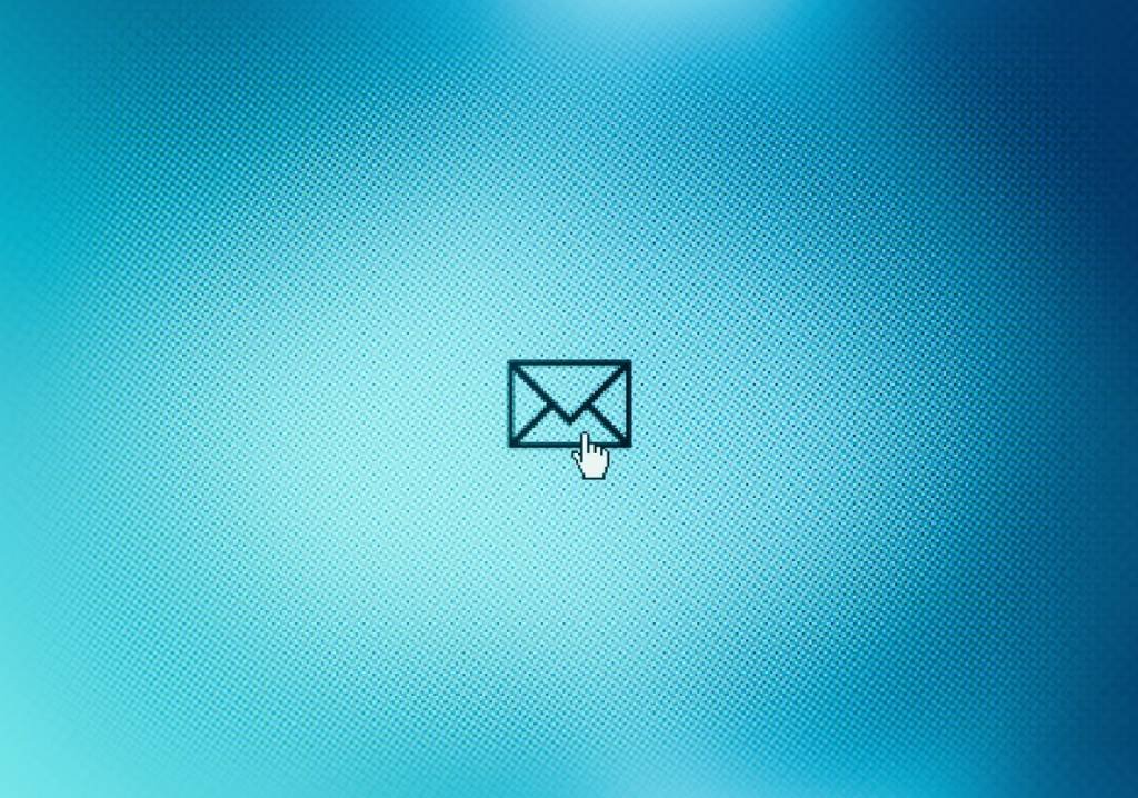 “Segue anexo” ou “Segue em anexo”: qual é a forma correta para usar no e-mail?