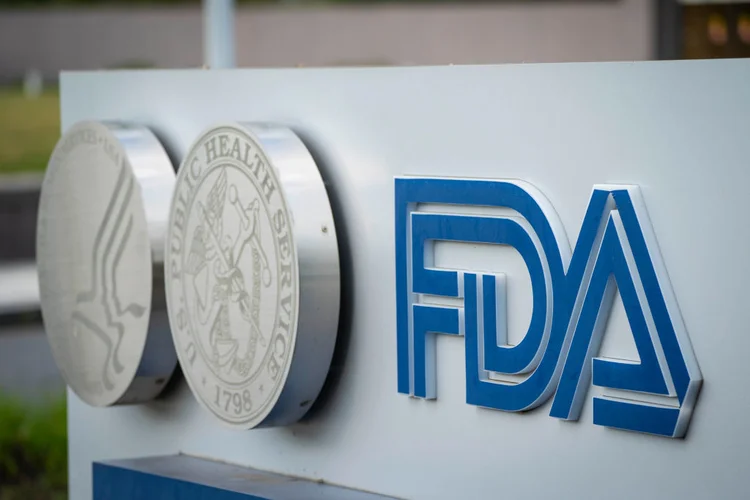 Sede do FDA, nos Estados Unidos: a aprovação da vacina da Pfizer pode sair nos próximos dias (Sarah Silbiger/Getty Images)