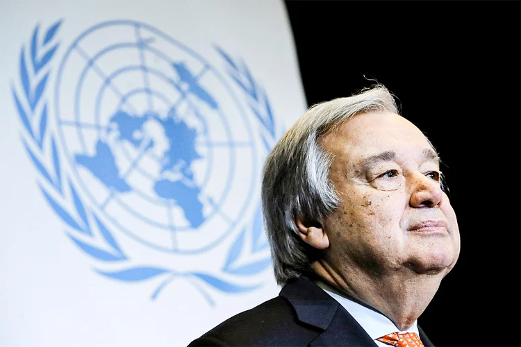 O secretário-geral da ONU, António Guterres: críticas aos países que rejeitaram os fatos sobre a pandemia de coronavírus e ignoraram as orientações da Organização Mundial da Saúde (Denis Balibouse/Reuters)